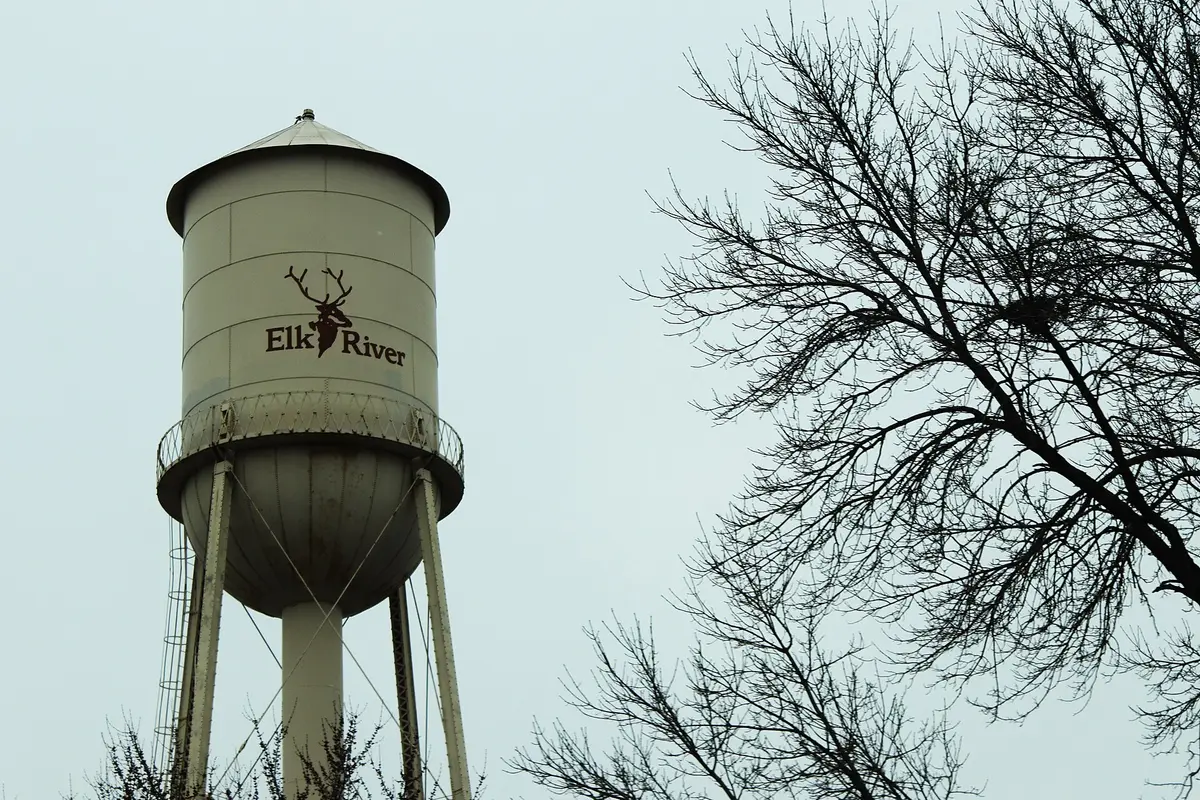 Photograph of the Elk River water tower